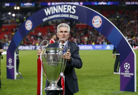 背后是球队 背后是球队